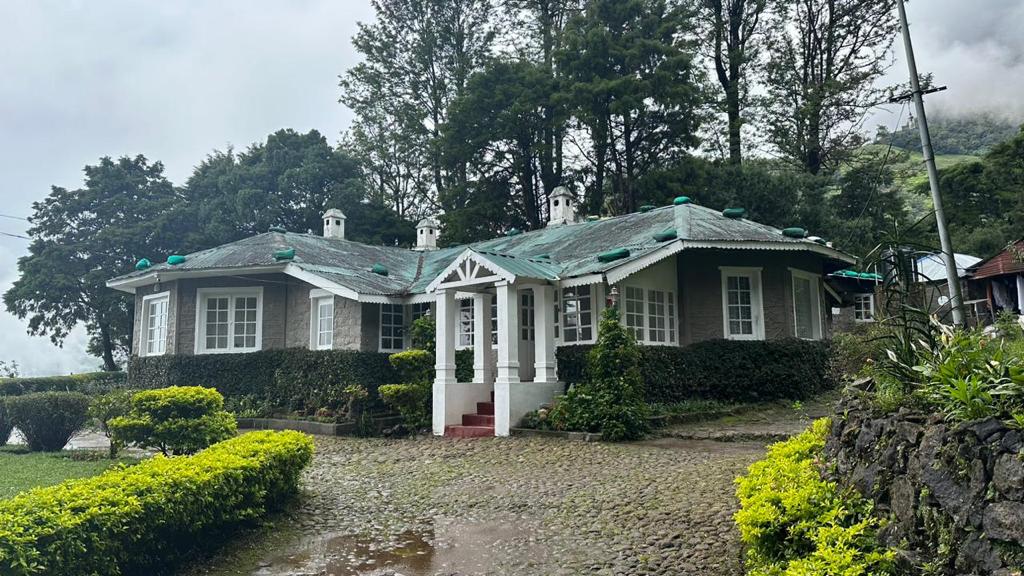 Full Bungalow